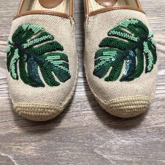MICHAEL Michael Kors Monstera Leaf Flat Espadrille 7.5 NIB - Picture 5 of 13